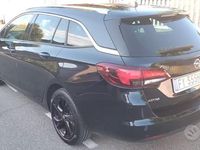 Usata Opel Astra Innovation 110 CV (80 kW) 2019 Nero Station wagon