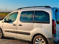 Gebraucht Peugeot Partner Outdoor 100 PS (73 kW) 2017 Van / Kleinbus