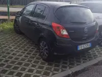 Usata Opel Corsa Edition 86 CV (63 kW) 2010 Nero Utilitaria