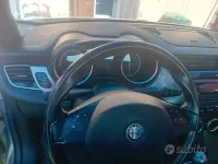Usata Alfa Romeo Giulietta Progression 170 CV (125 kW) 2011 Grigio Utilitaria
