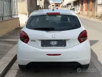Usata Peugeot 208 Business-Line 82 CV (60 kW) 2017 Blu Utilitaria