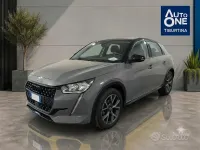 Usata Peugeot 208 Allure 101 CV (74 kW) 2025 Grigio Utilitaria
