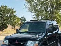Usata Mitsubishi Pajero 160 CV (117 kW) 2000 Nero SUV