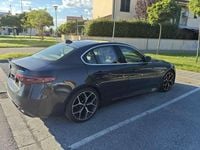 Usata Alfa Romeo Giulia Super 150 CV (110 kW) 2016 Grigio Berlina