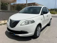Usata Lancia Ypsilon 95 CV (69 kW) 2013 Bianco Utilitaria