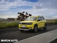 Nuova Fiat Grande Panda Pop 100 CV (73 kW) 2025 Rosso Utilitaria