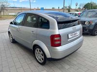 Usata Audi A2 75 CV (55 kW) 2002 Argento Utilitaria