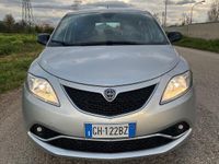 Usata Lancia Ypsilon 80 CV (58 kW) 2020 Grigio Utilitaria