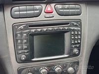 Usata Mercedes 220 Avantgarde 125 CV (91 kW) 2002 Grigio Berlina
