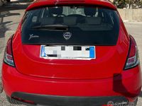 Usata Lancia Ypsilon 69 CV (50 kW) 2019 Rosso Utilitaria