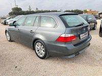 Usata BMW 530 231 CV (169 kW) 2006 Grigio Station wagon