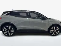 Usata Renault Megane E-Tech Techno 160 kW (218 CV) 2023 Argento Berlina