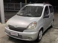 Usata Toyota Yaris 86 CV (63 kW) 2002 Argento Station wagon