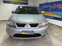 Usata Mitsubishi Outlander Instyle 140 CV (102 kW) 2007 Argento SUV