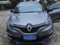 Usata Renault Captur 95 CV (69 kW) 2019 Grigio SUV