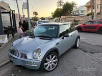 Begagnad Mini Cooper 116 HK (85 kW) 2002 Grå Halvkombi