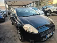 Usata Fiat Grande Punto Dynamic 69 CV (50 kW) 2008 Nero Utilitaria