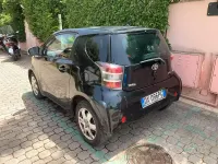 Usata Toyota iQ 68 CV (50 kW) 2009 Nero Utilitaria