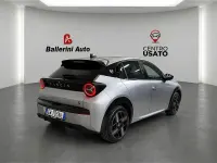 Usata Lancia Ypsilon 74 kW (101 CV) 2024 Utilitaria