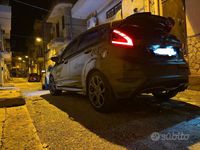 Usata Ford Fiesta 75 CV (55 kW) 2017 Grigio Berlina