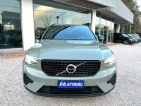 Usata Volvo XC40 Plus 179 CV (131 kW) 2023 Verde SUV