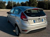 Usata Ford Fiesta 92 CV (67 kW) 2017 Grigio Utilitaria