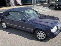 Usata Mercedes 200 136 CV (100 kW) 1995 Blu/azzurro Cabrio
