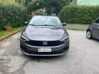 Usata Fiat Tipo 101 CV (74 kW) 2023 Grigio scuro metallizzato Berlina