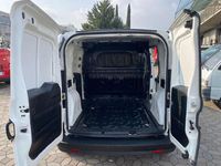 Usata Fiat Doblò 105 CV (77 kW) 2022 Bianco Monovolume