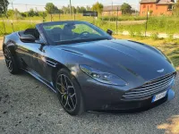 Usata Aston Martin DB11 510 CV (375 kW) 2018 Grigio Cabrio