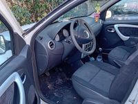 Usata Dacia Sandero 75 CV (55 kW) 2009 Bianco Berlina