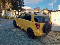 Usata Daihatsu Terios 105 CV (77 kW) 2006 Giallo SUV
