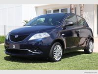 Usado Lancia Ypsilon Silver 69 HP (50 kW) 2016 Azul Citadino