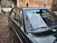 Usata Mercedes 200 109 CV (80 kW) 1979 Verde Berlina