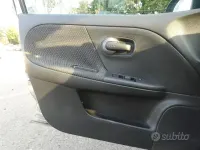 Usata Nissan Note 88 CV (64 kW) 2006 Grigio Utilitaria