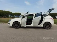 Usata Lancia Delta 80 CV (58 kW) 2013 Grigio Utilitaria