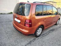 Usata VW Touran Highline 140 CV (102 kW) 2009 Arancione Monovolume