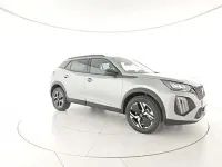 Usata Peugeot 2008 Allure 101 CV (74 kW) 2025 Argento SUV