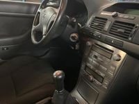 usata Toyota Avensis 1.8 VVT-i 16v