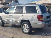 Usata Jeep Grand Cherokee 163 CV (119 kW) 2004 Grigio SUV