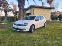 Usata VW Golf VI 110 CV (80 kW) 2010 Bianco Utilitaria
