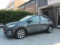 Usata Kia Stonic Style 101 CV (74 kW) 2022 Grigio SUV
