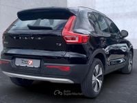 Usata Volvo XC40 Momentum 163 CV (119 kW) 2022 Nero SUV