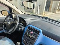 Usata Fiat Grande Punto Dynamic 90 CV (66 kW) 2006 Blu Utilitaria