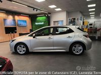 Usata Toyota Corolla Active 122 CV (89 kW) 2022 Grigio Berlina