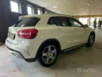 Usata Mercedes GLA200 Premium 136 CV (100 kW) 2014 Bianco SUV