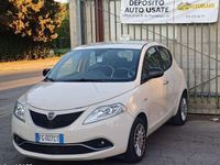 Usata Lancia Ypsilon Platinum 69 CV (50 kW) 2016 Bianco Utilitaria