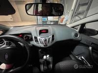 Usata Ford Fiesta 96 CV (70 kW) 2009 Blu Utilitaria