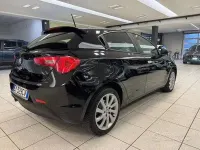 Usata Alfa Romeo Giulietta Distinctive 105 CV (77 kW) 2015 Nero Utilitaria