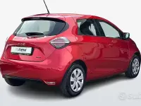 Usata Renault Zoe Equilibre 50 kW (69 CV) 2023 Rosso Utilitaria